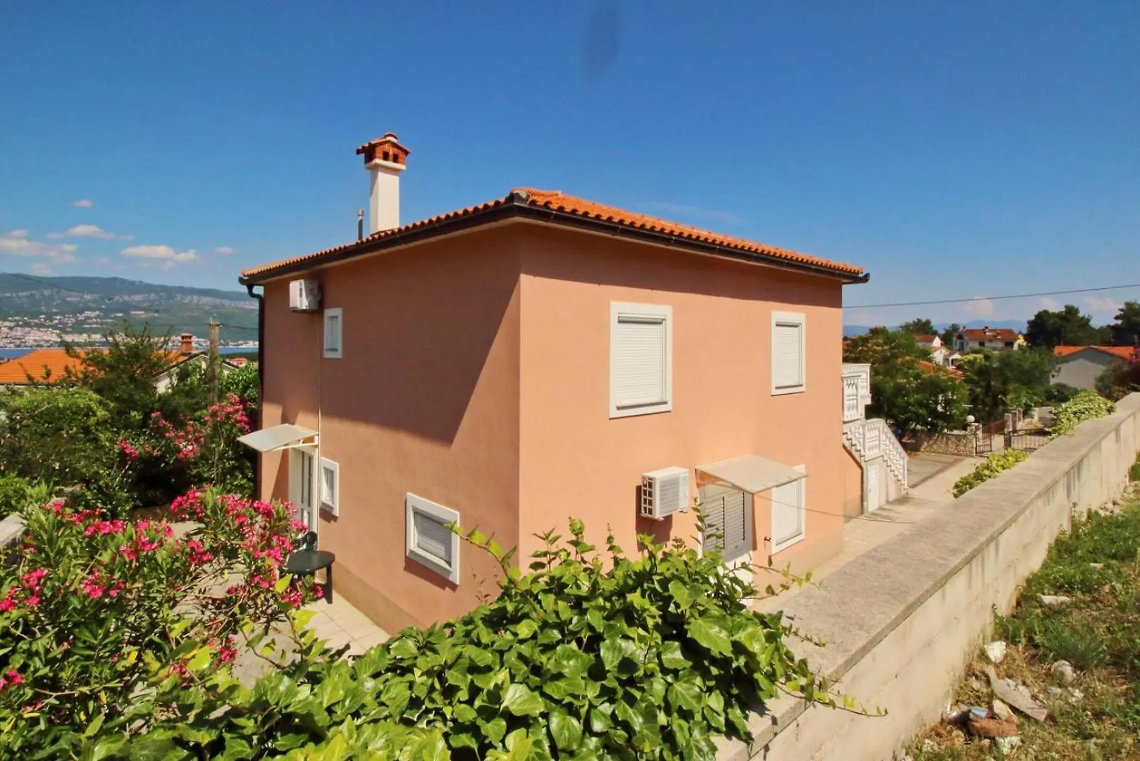 Apartments Radosna Šilo 招待所